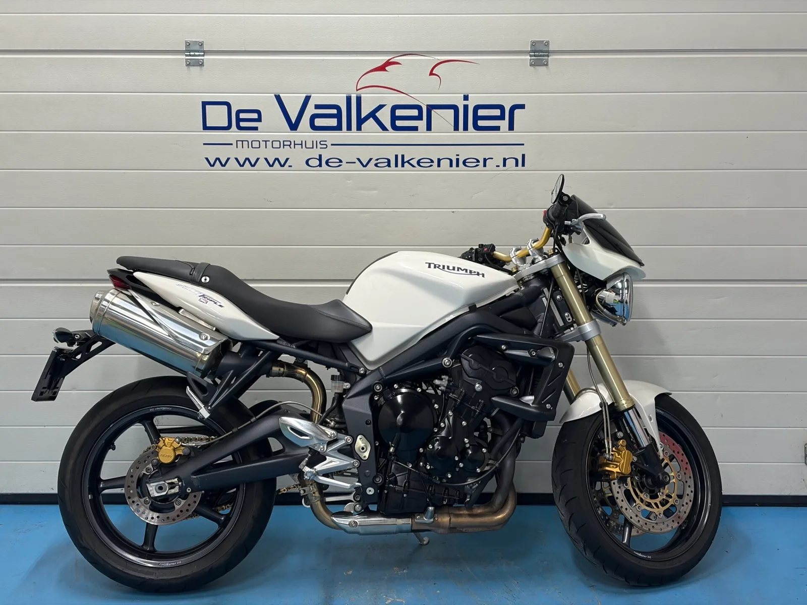 Triumph Street Triple 675 (2008) — foto 1