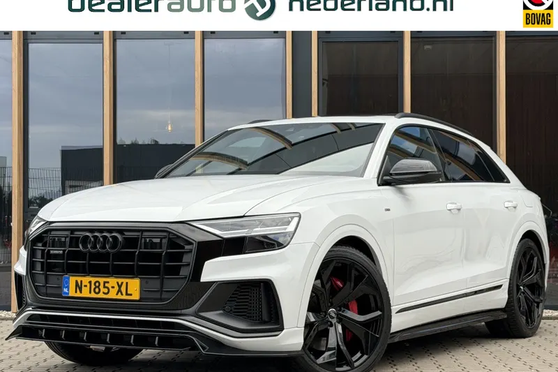 Audi Q8 (2022)