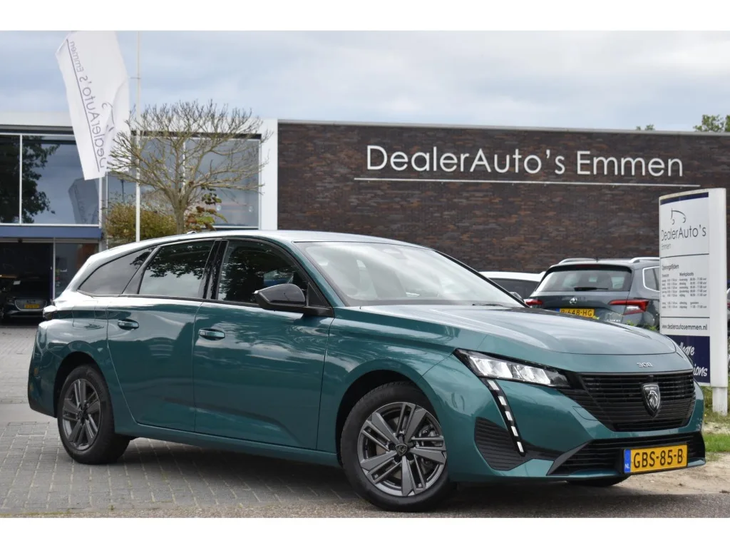 Peugeot 308 (2024) — foto 1