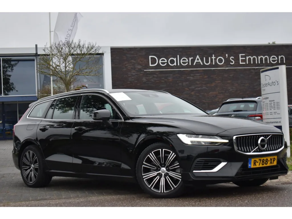 Volvo V60 (2022) — foto 1