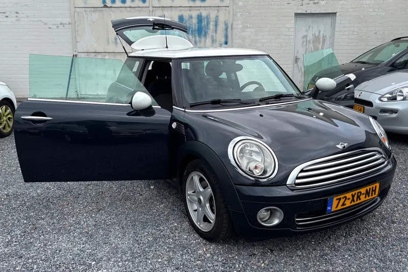 MINI Cooper (2007)