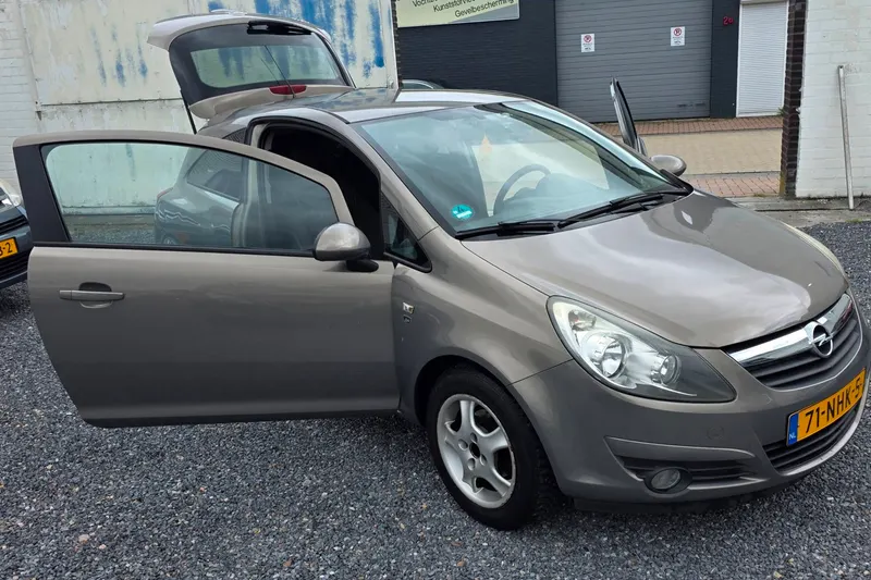 Opel Corsa (2010)