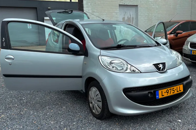 Peugeot 107 (2007)