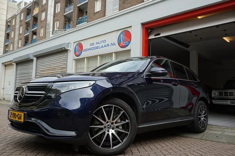 Mercedes-Benz EQC (2021)
