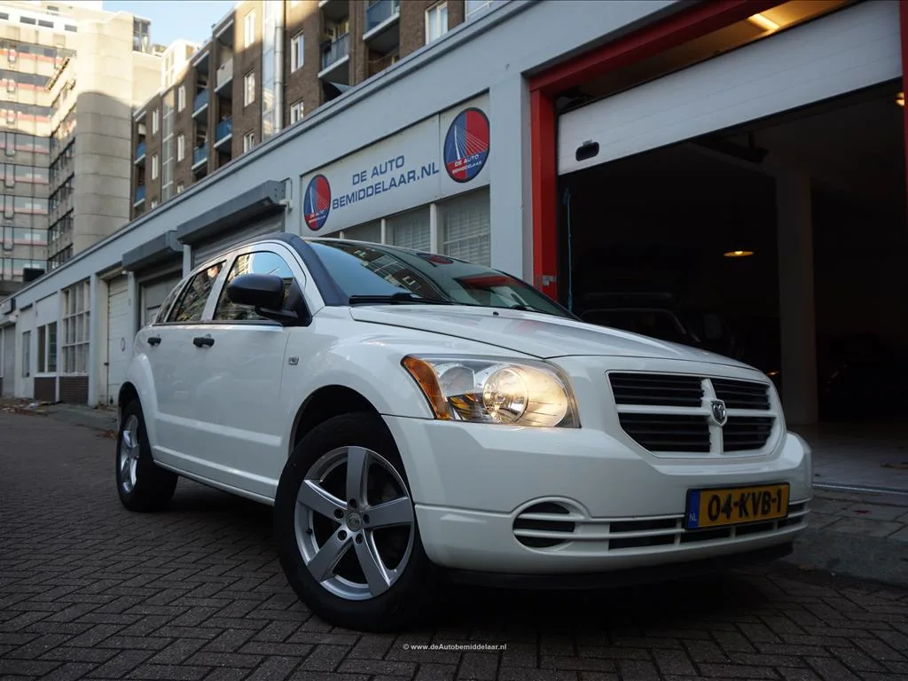 Dodge Caliber (2010) — foto 1