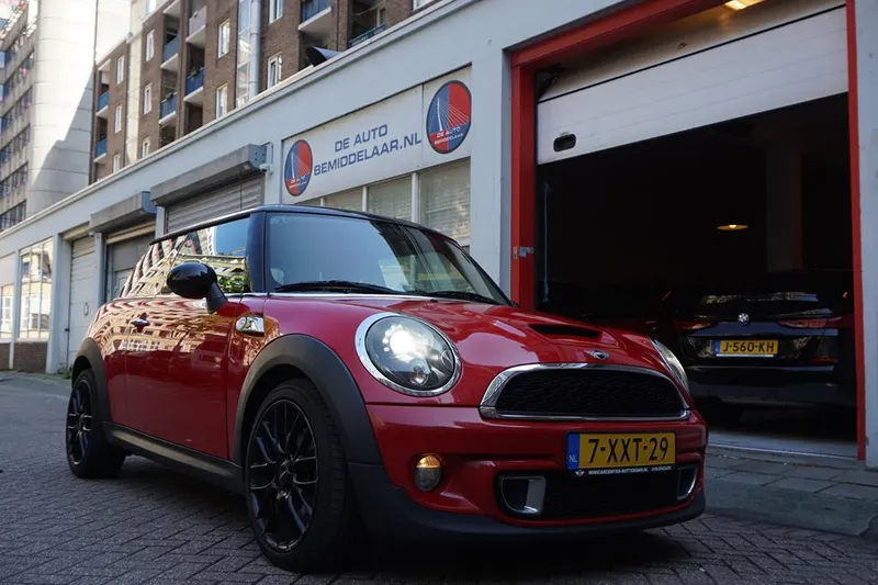 MINI Cooper S (2011)