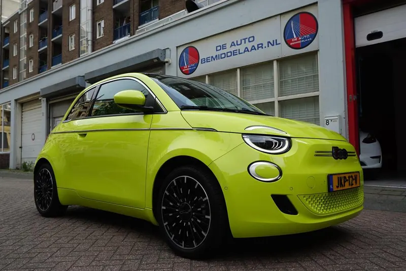 Fiat 500 (2025)