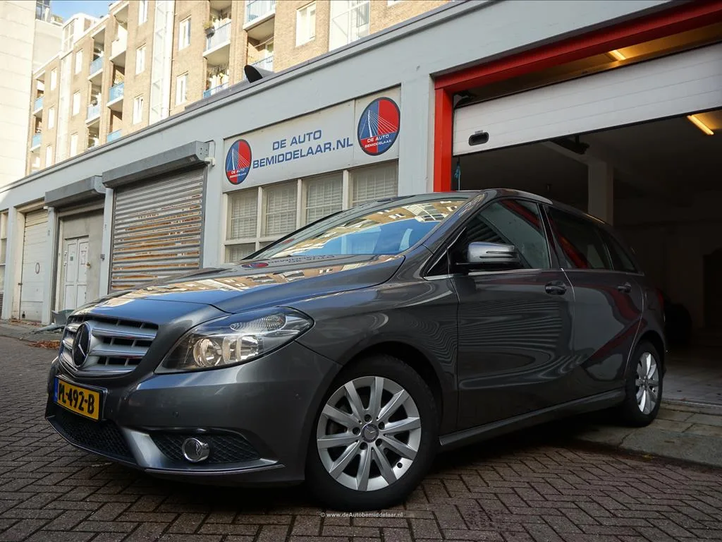 Mercedes-Benz B (2013) — foto 1