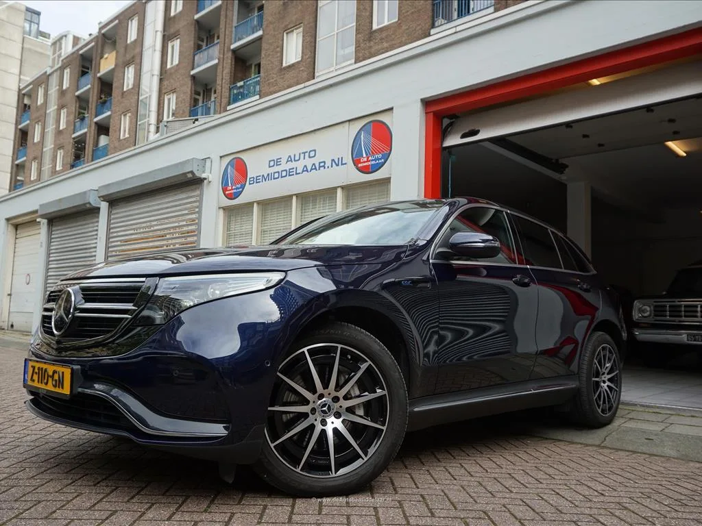 Mercedes-Benz EQC (2021) — foto 1