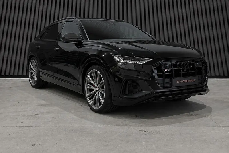 Audi SQ8 (2022)