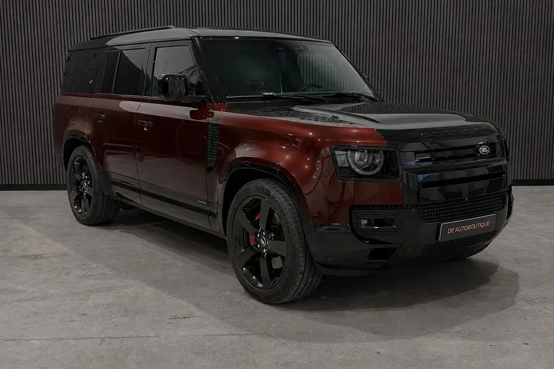 Land Rover Defender (2024)