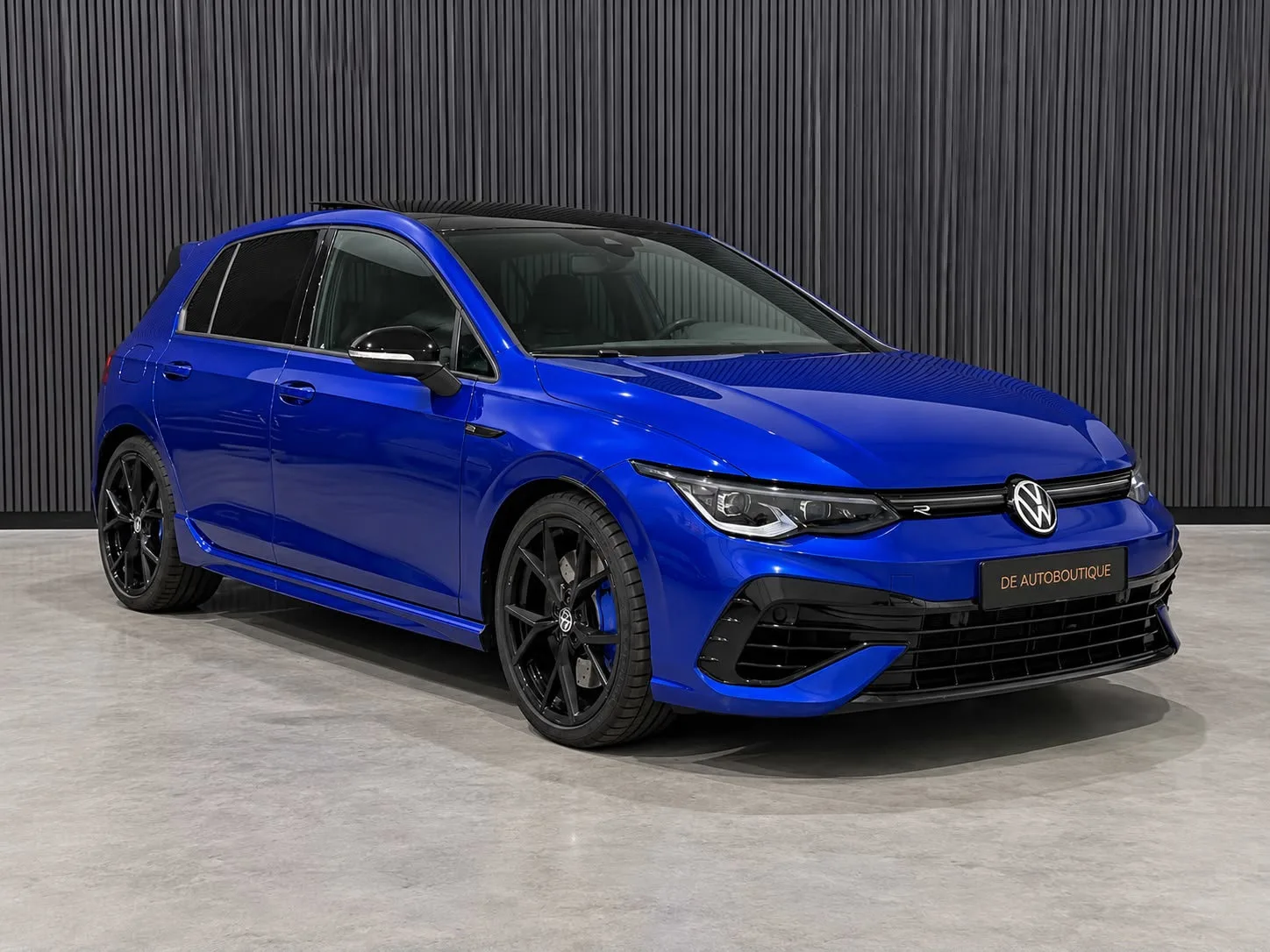 Volkswagen Golf (2021) — foto 1