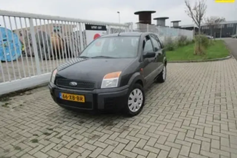 Ford Fusion (2007)