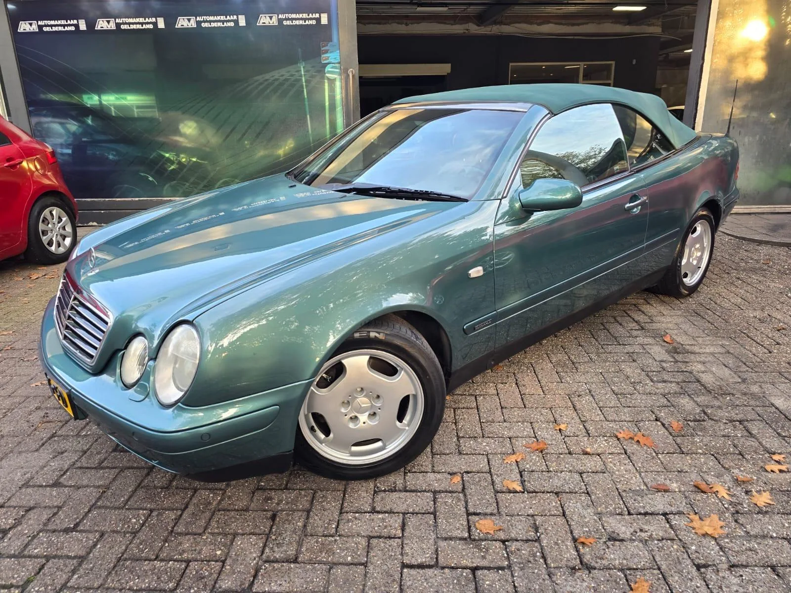 Mercedes-Benz CLK-Klasse (2000) — foto 1