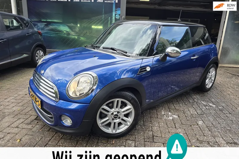 MINI Cooper (2012)