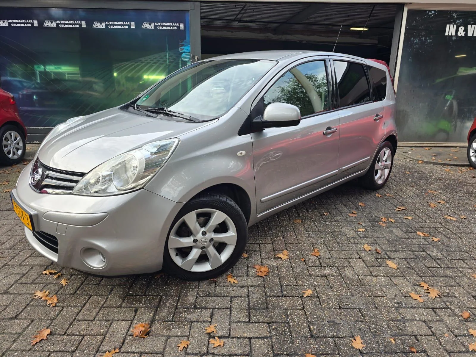 Nissan Note (2011) — foto 1
