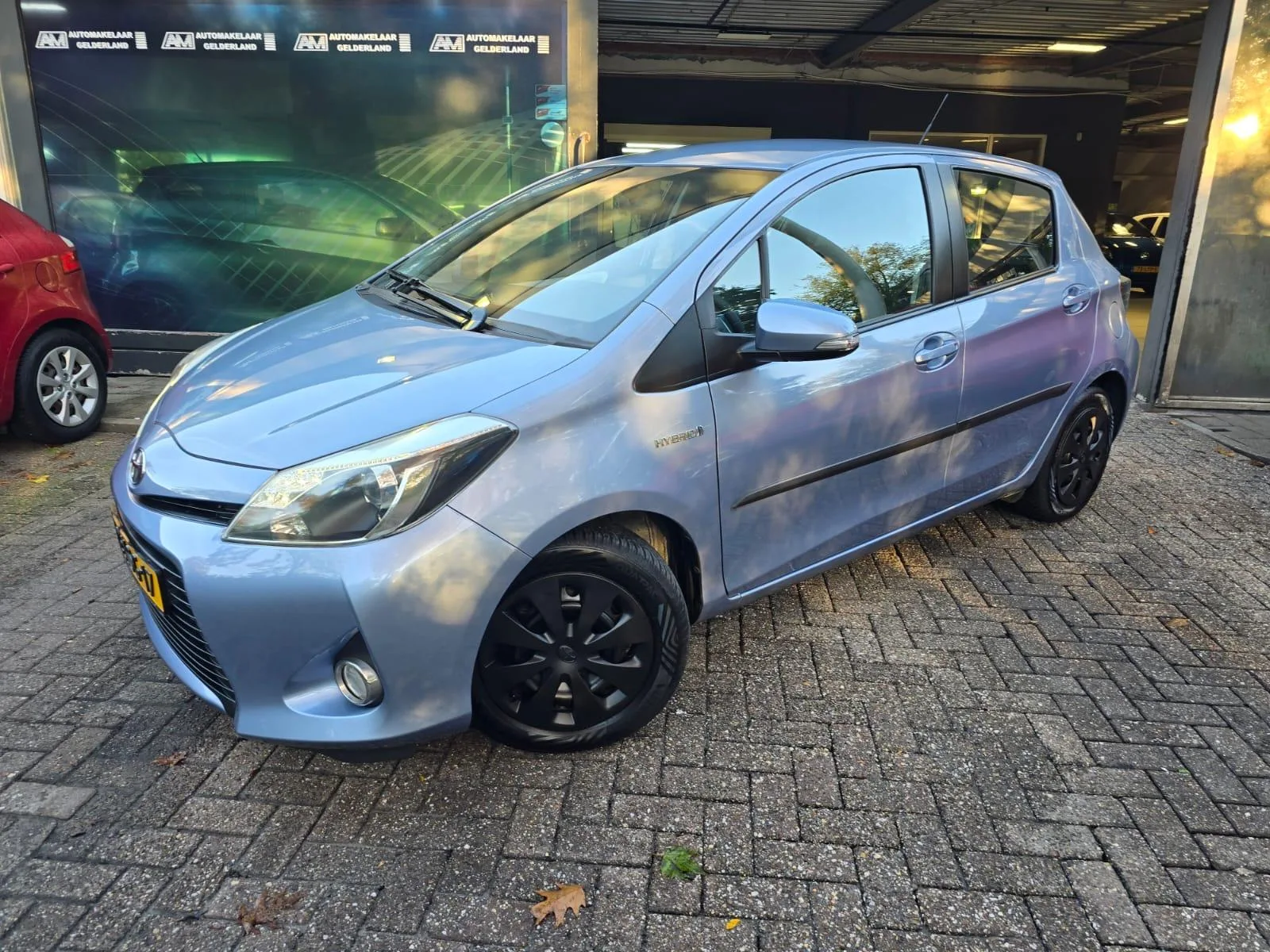 Toyota Yaris (2013) — foto 1