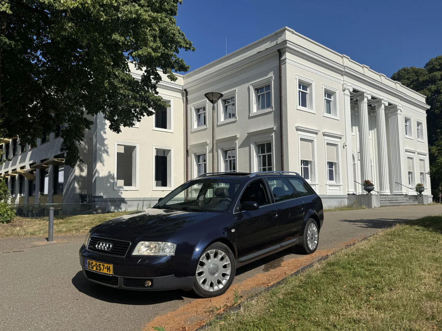 Audi A6 (2000) — foto 1