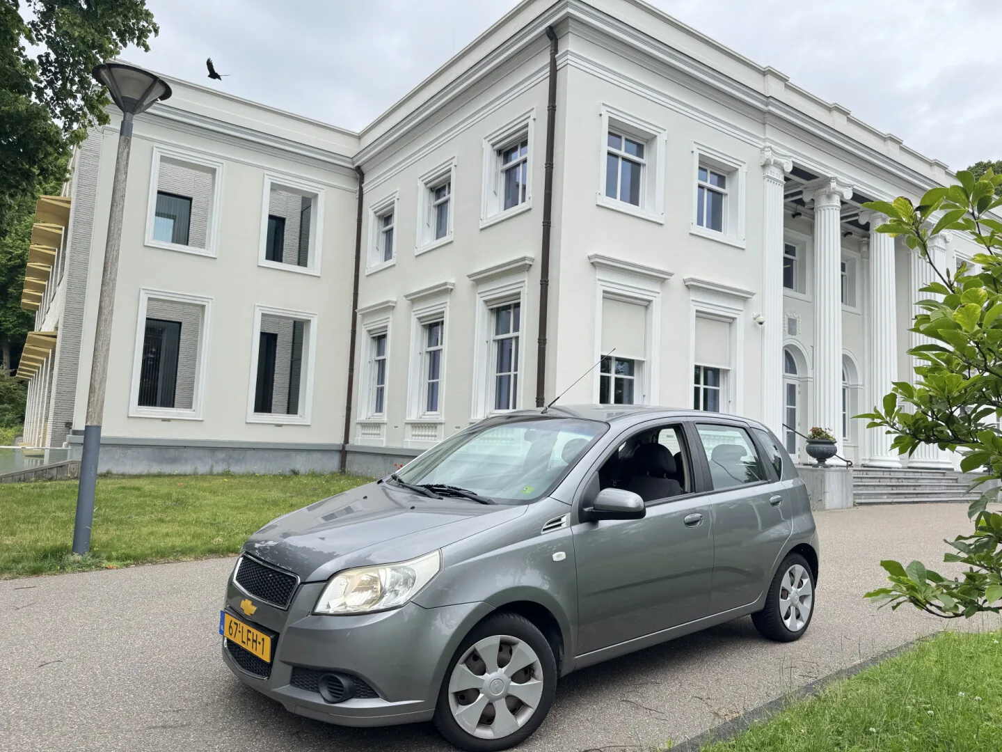 Chevrolet Aveo (2010) — foto 1