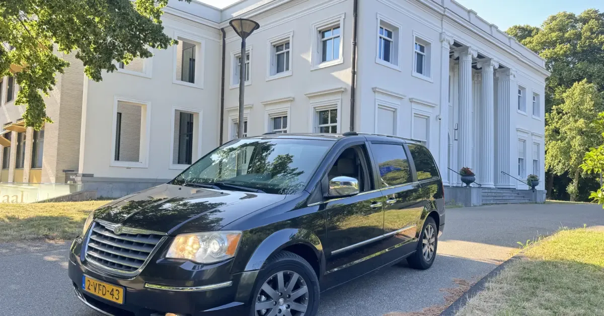 Chrysler Grand (2009) — foto 1