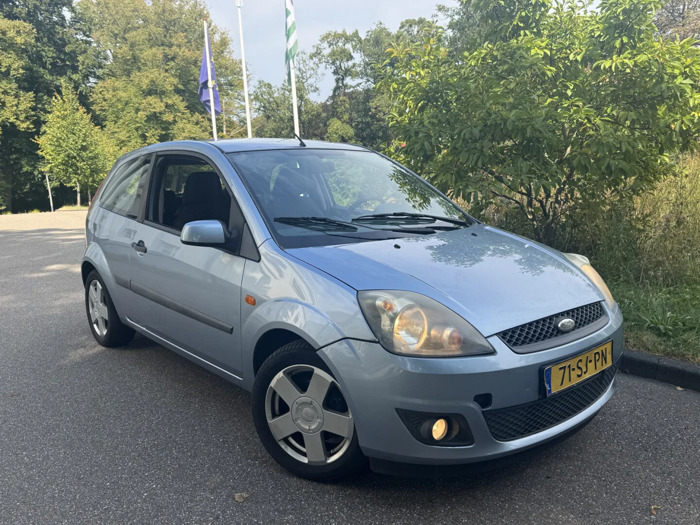 Ford Fiesta (2006) — foto 1