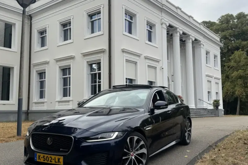 Jaguar XE (2021)