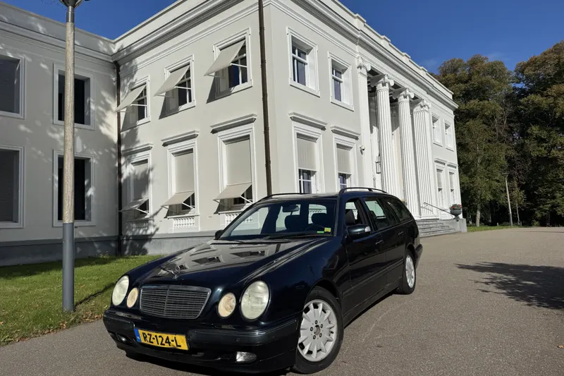 Mercedes-Benz E-Klasse (2002)