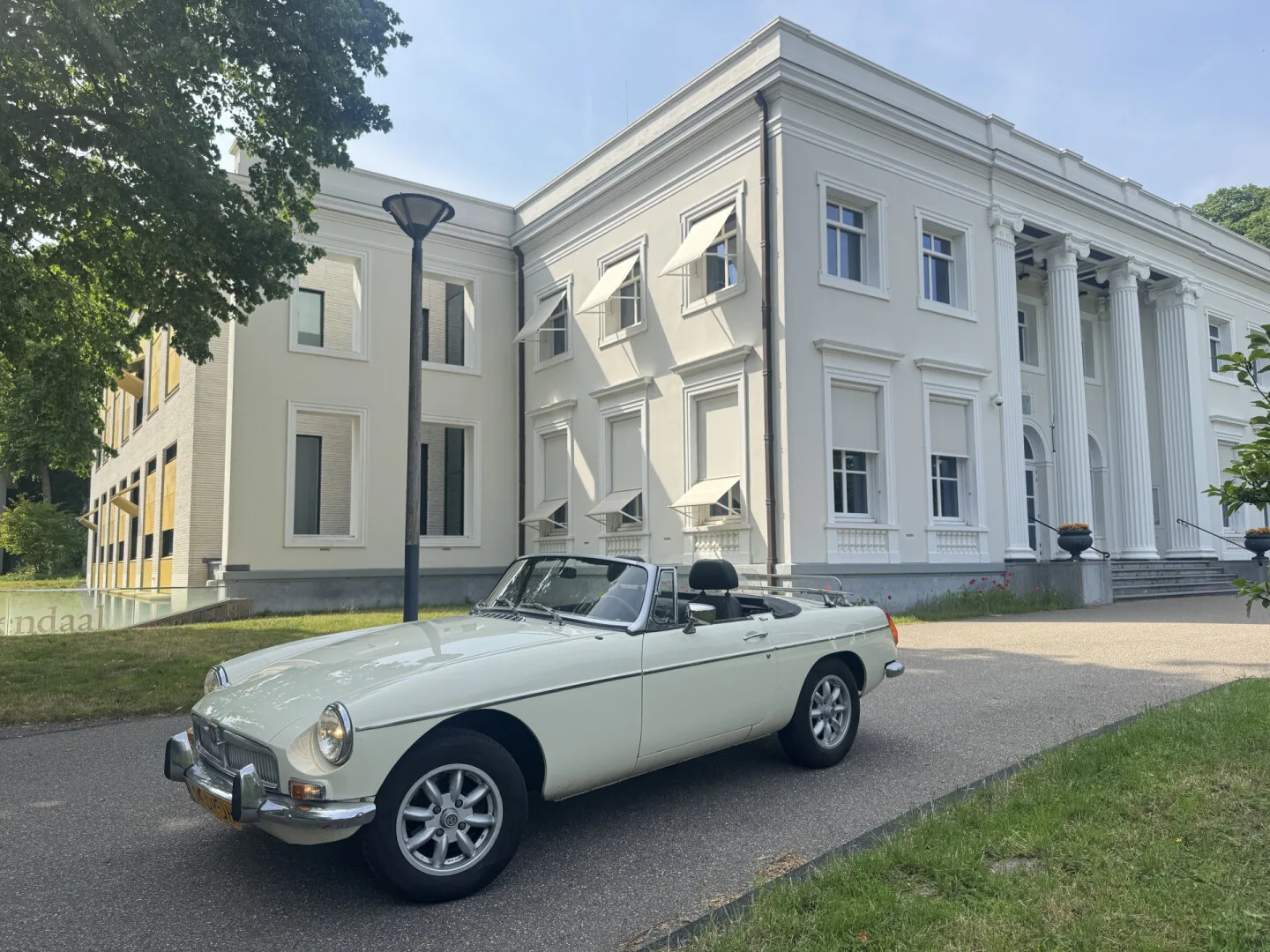 MG B (1979) — foto 1