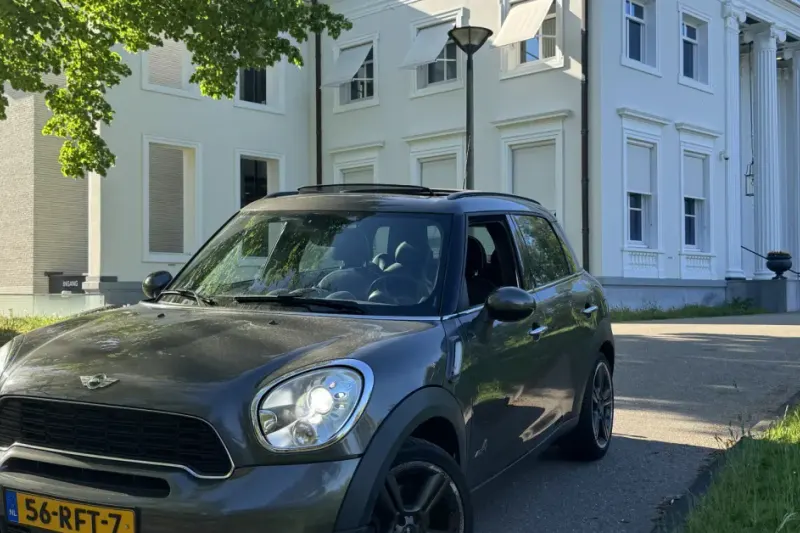 MINI Countryman (2010)