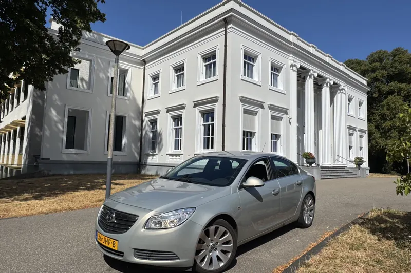 Opel Insignia (2009)