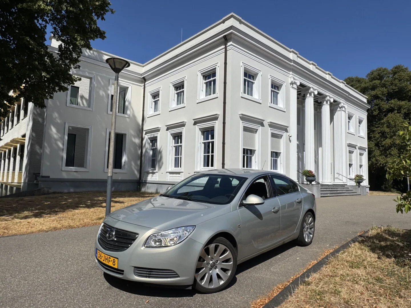 Opel Insignia (2009) — foto 1