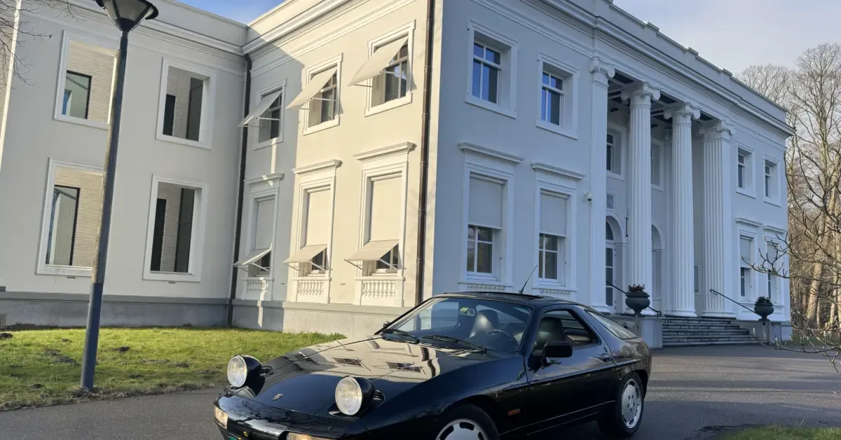 Porsche 928 (1989) — foto 1