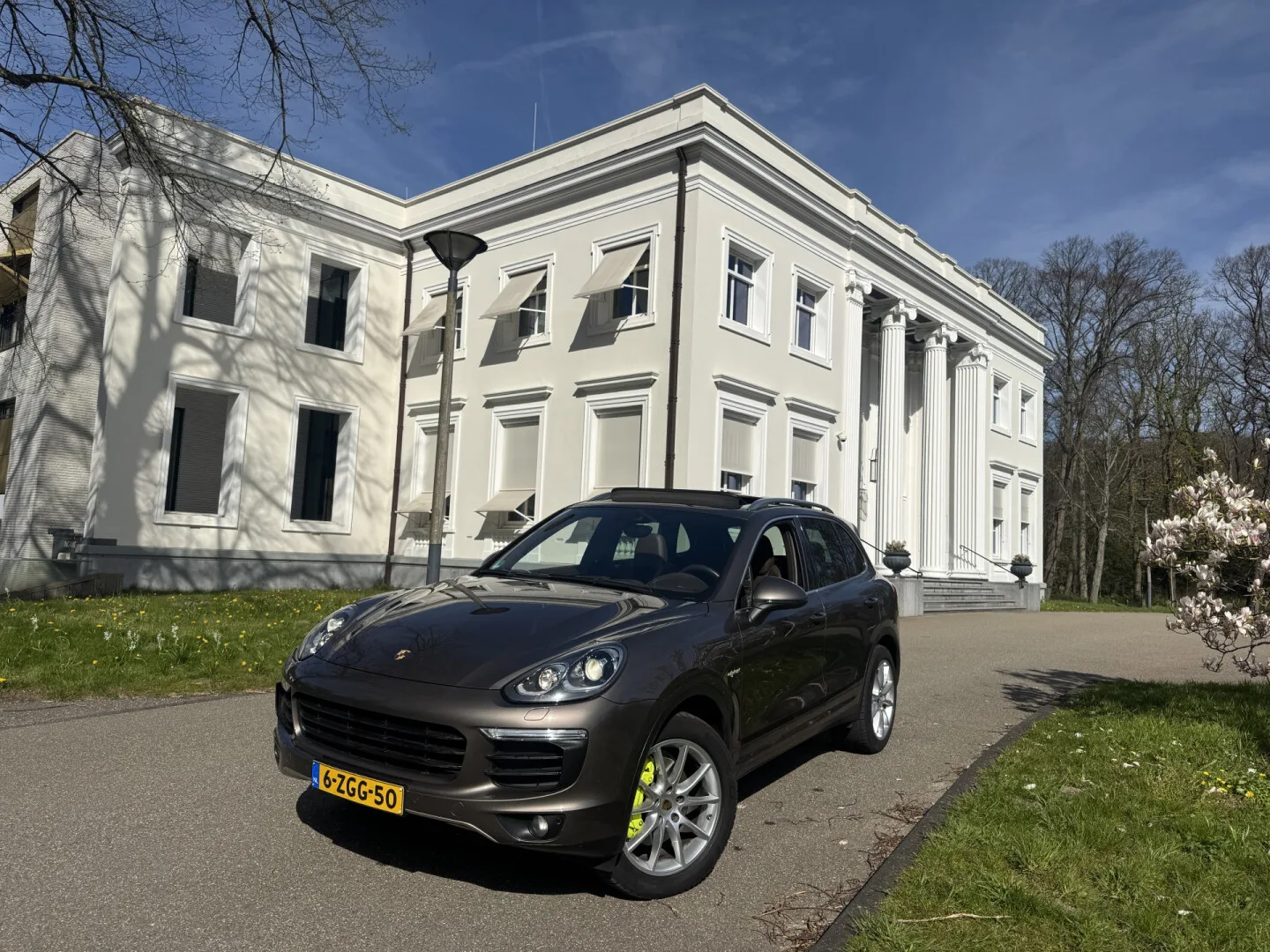 Porsche Cayenne (2015) — foto 1