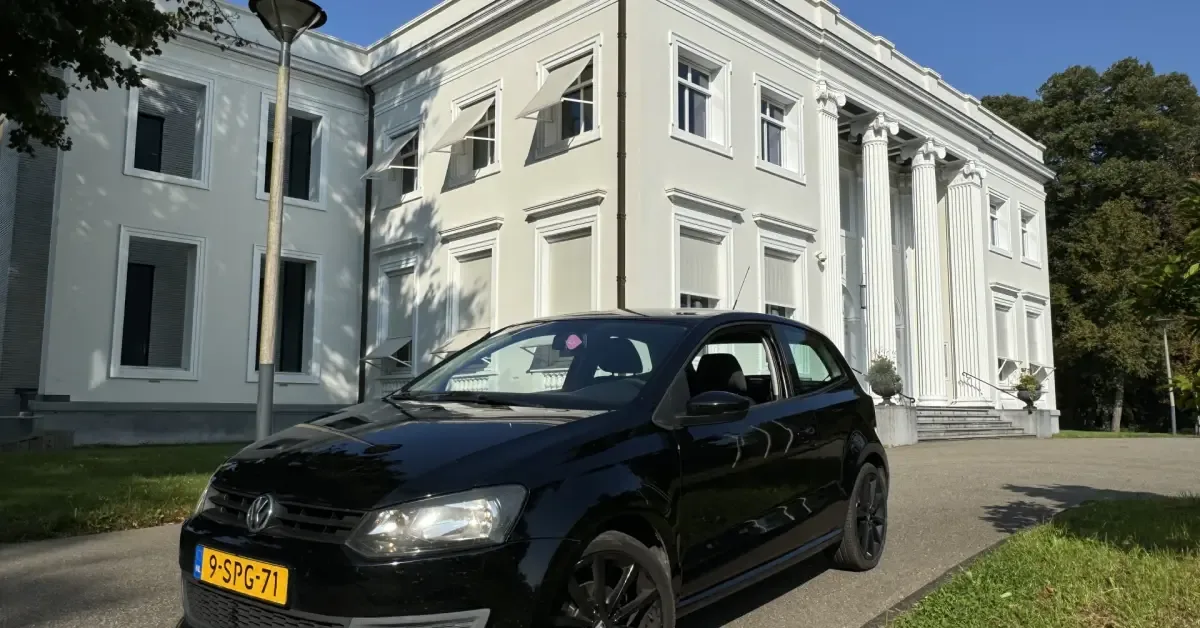 Volkswagen Polo (2010) — foto 1