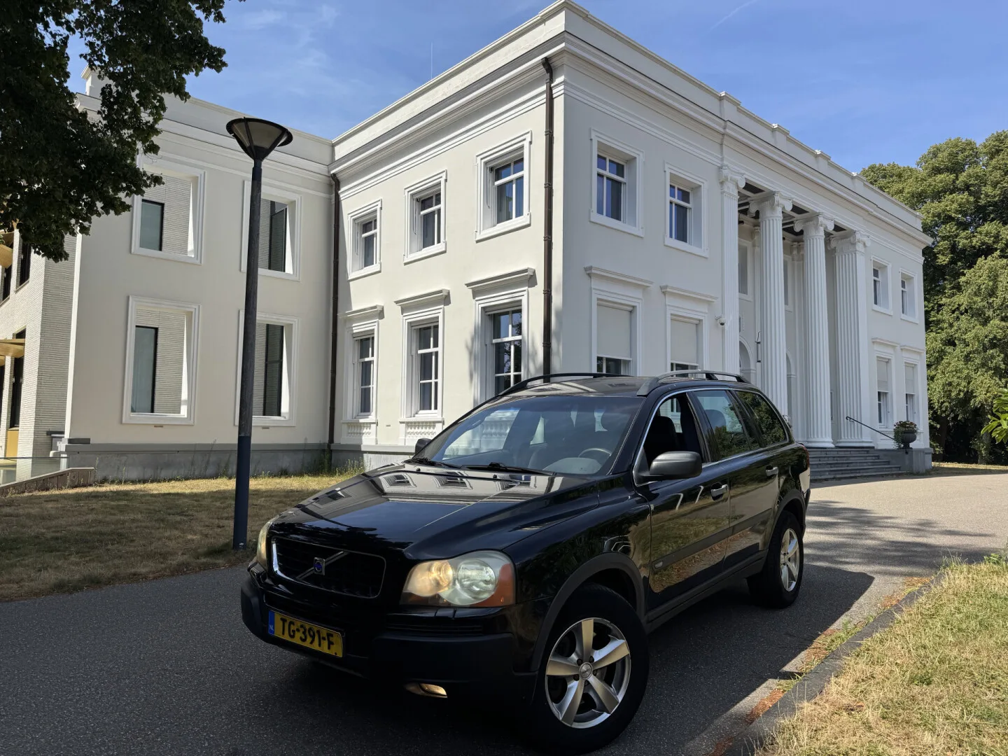 Volvo XC90 (2003) — foto 1