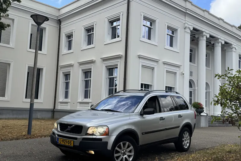 Volvo XC90 (2003)