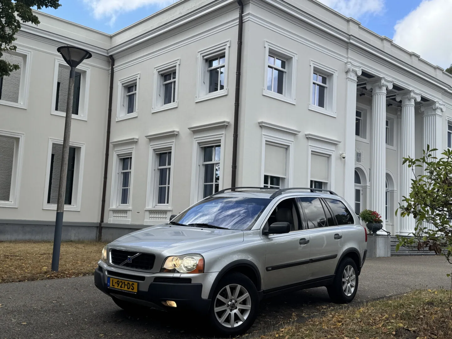Volvo XC90 (2003) — foto 1