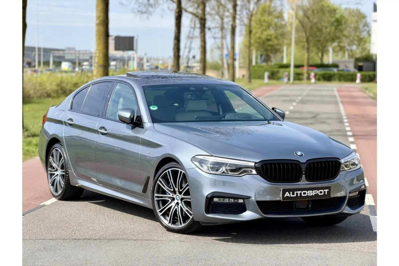 BMW 5-Serie (2017) — foto 1