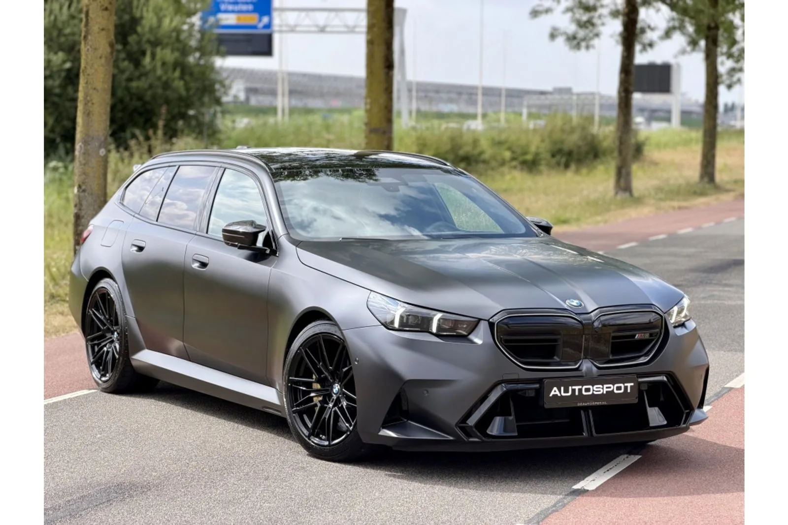 BMW M5 (2025) — foto 1