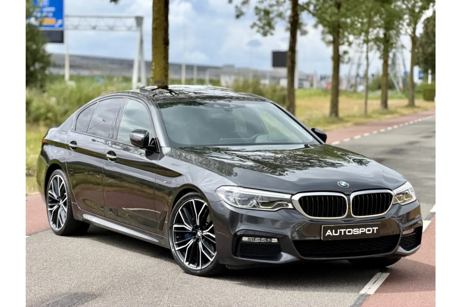 BMW 5-Serie (2017) — foto 1