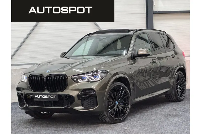 BMW X5 (2021)