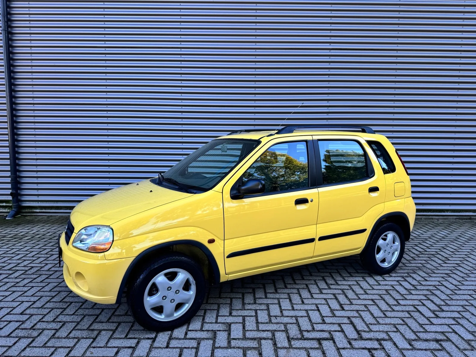 Suzuki Ignis (2001) — foto 1