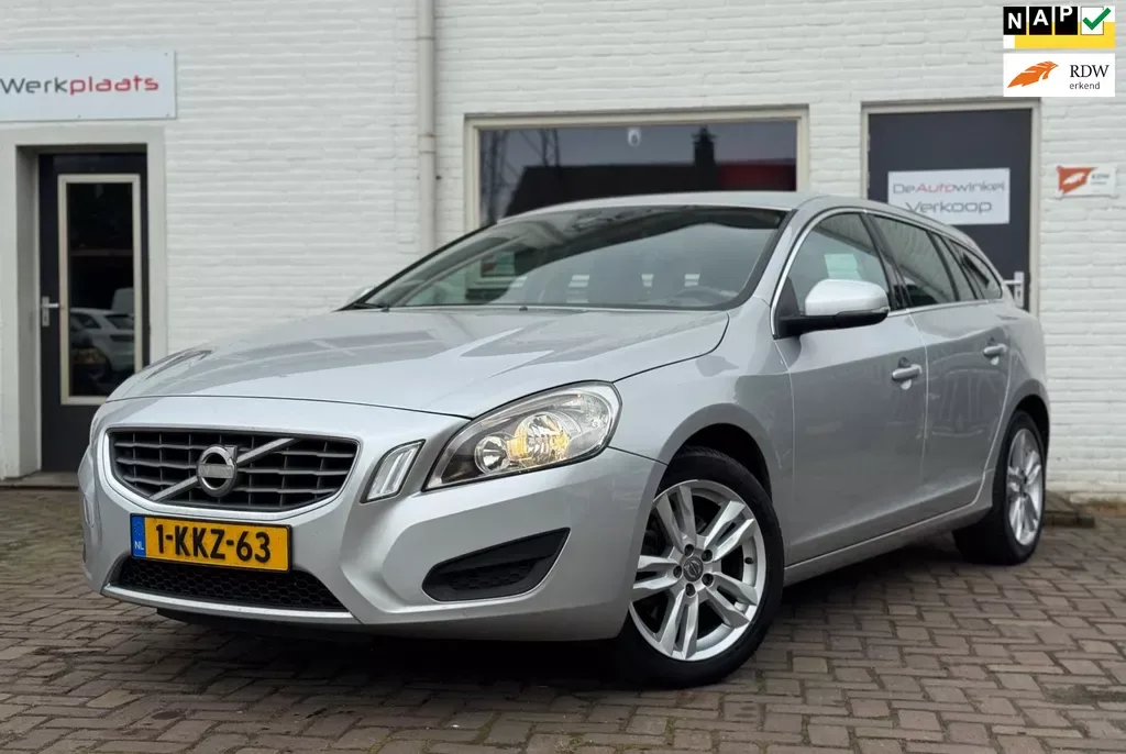 Volvo V60 (2013) — foto 1