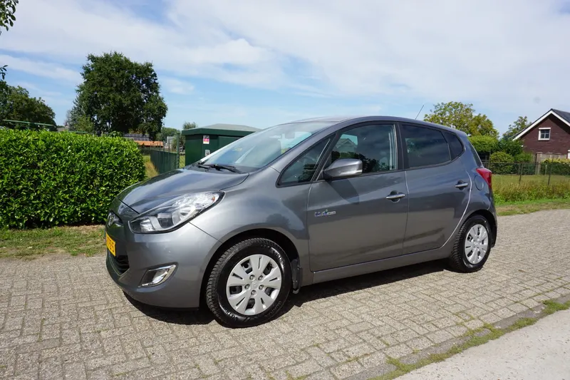 Hyundai ix20 (2012)