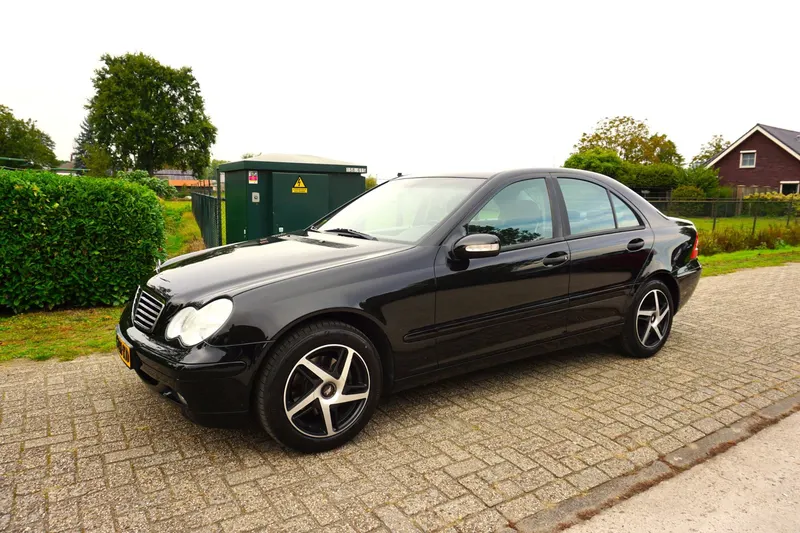 Mercedes-Benz C-Klasse (2003)
