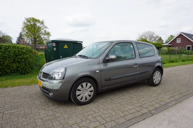 Renault Clio (2003)
