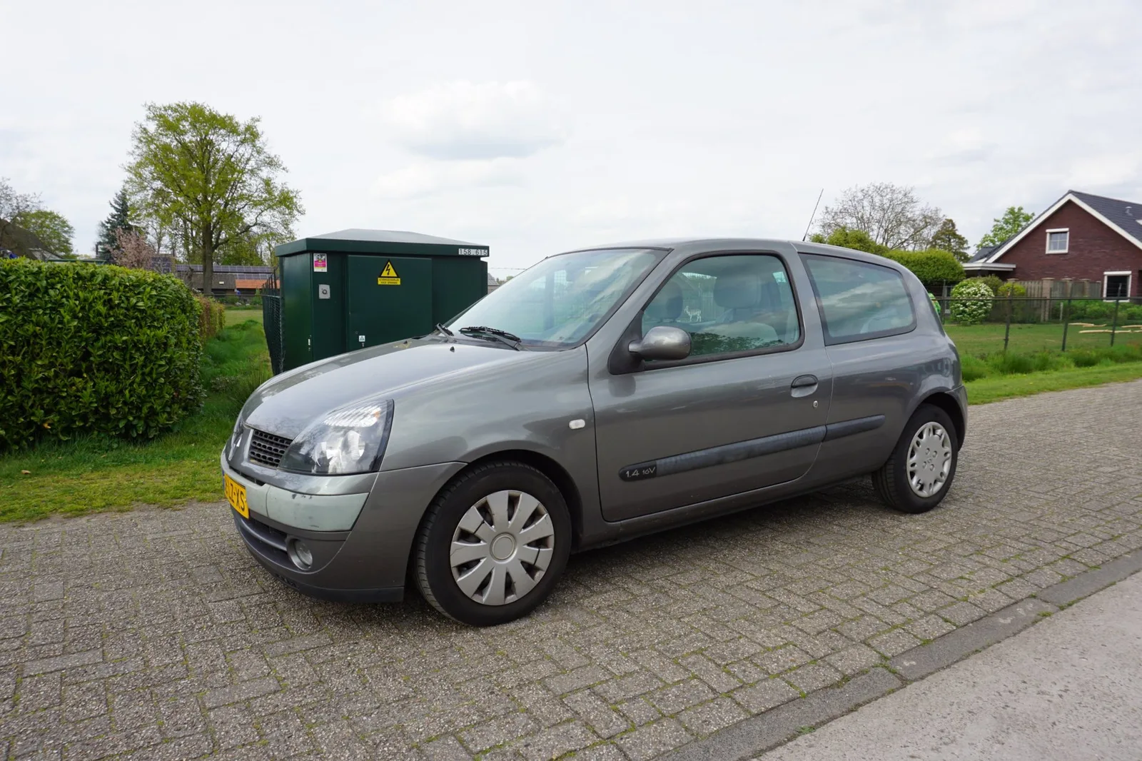 Renault Clio (2003) — foto 1