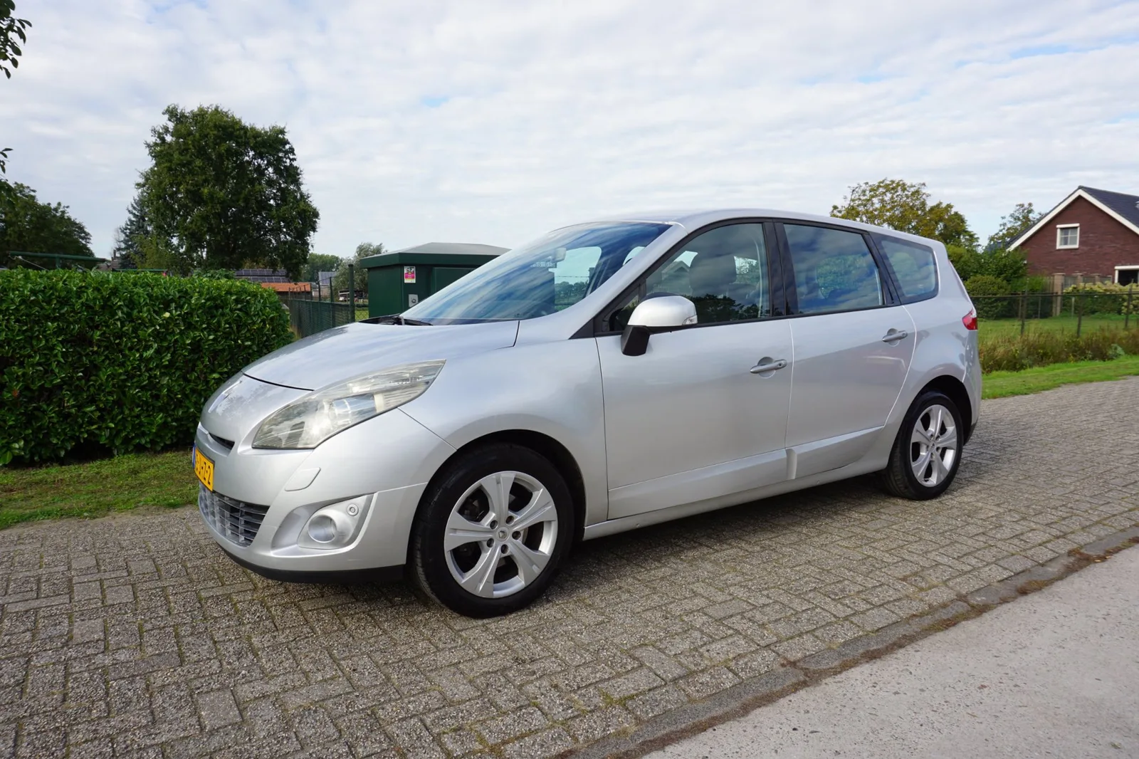 Renault Grand Scénic (2009) — foto 1