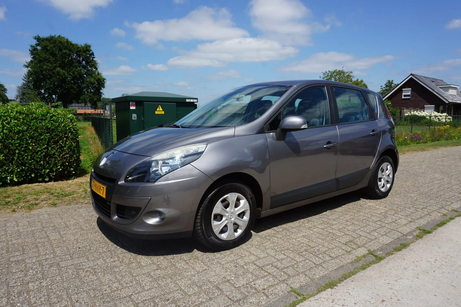 Renault Scénic (2010) — foto 1