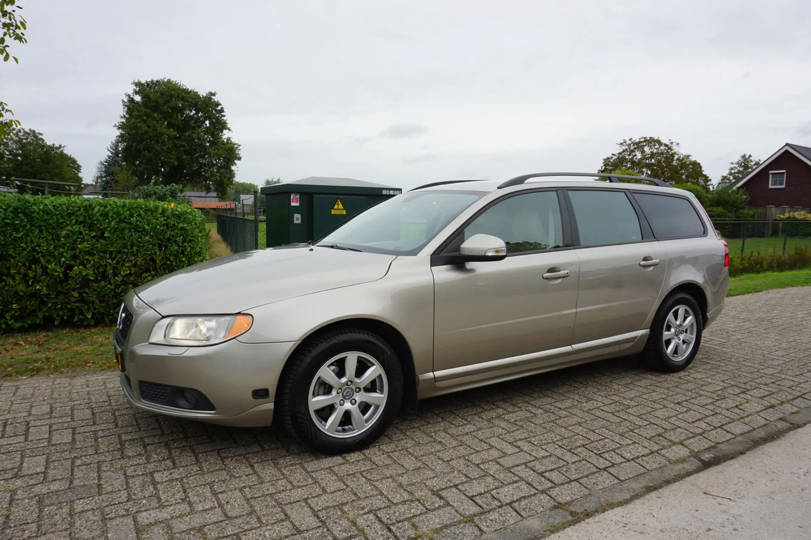 Volvo V70 (2008) — foto 1
